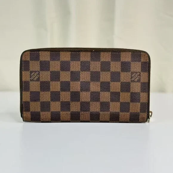 Louis Vuitton Damier Ebene Large Wallet Classic Brown Checkered Design Zippered - Picture 2 of 8